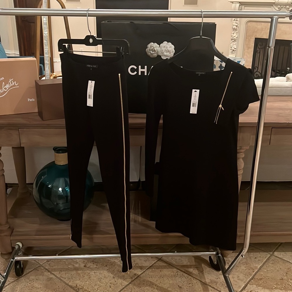 Theory set with gold zippers on the sides
